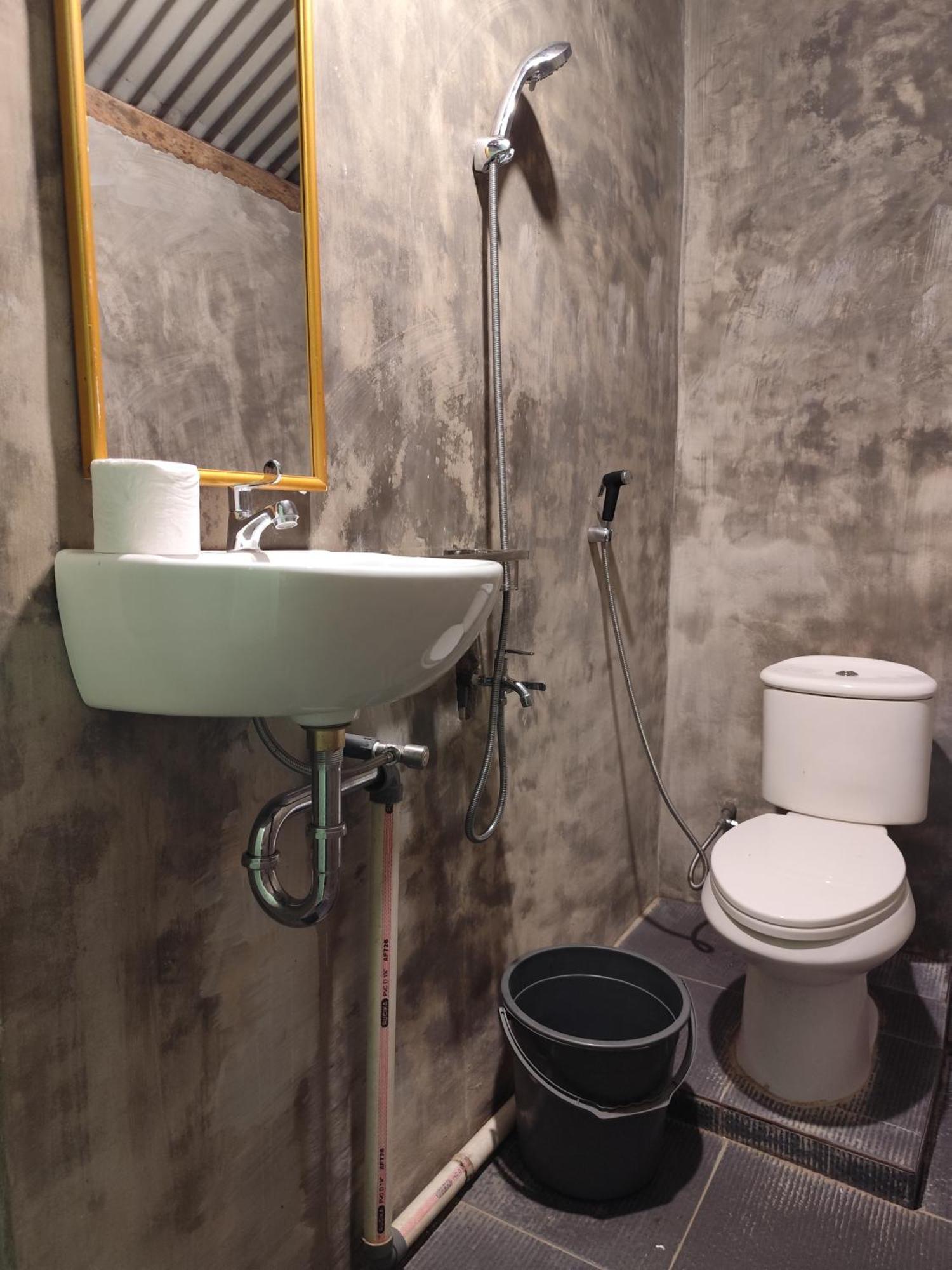 Bua Guesthouse Tangkahan Bagian luar foto